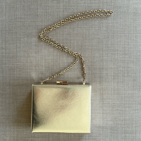 Aldo Gold Clutch - Picture 1 of 8